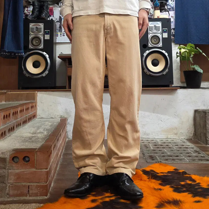 [BUNJANG] Levi's 210 Beige Cotton Straight Fit Pants (Size 33) / JPN 리바이스 210 베이지 코튼 팬츠