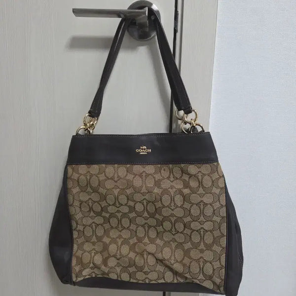 [BUNJANG] Coach Signature Canvas Shoulder Bag Brown / 코치 시그니처 캔버스 숄더백 브라운