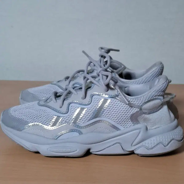 [BUNJANG] Adidas Ozweego Size 235-240 / 아디다스 넉넉한235-240 오즈위고