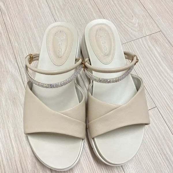[BUNJANG] Gosee Jewel Strap Sandals / 고세 보석 스트랩 샌들