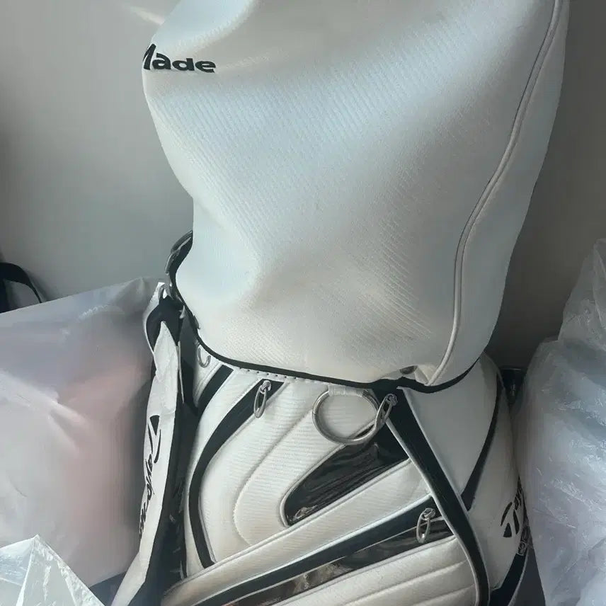 [BUNJANG] TaylorMade Golf Bag White / 테일러메이드 골프백 화이트