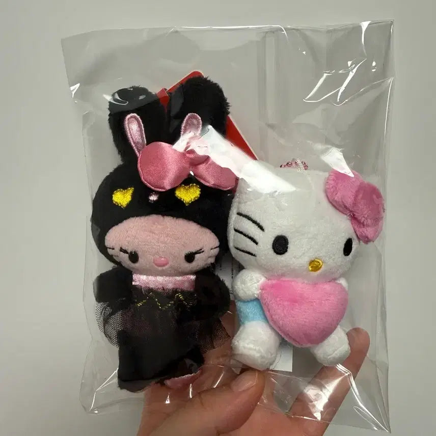 [BUNJANG] Blackpink Usagi Kitty & Heart Celebration Kitty Doll Keyrings (Bundle Set) / 2개 일괄가!! 새상품) 블랙핑크 우사기키티 토끼키티 하트키티 최종가
