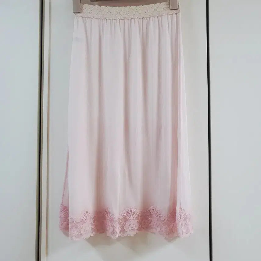 [BUNJANG] Wacoal Pink Lace Long Slip Skirt / 와코르 핑크색 속치마 레이스 롱 속치마