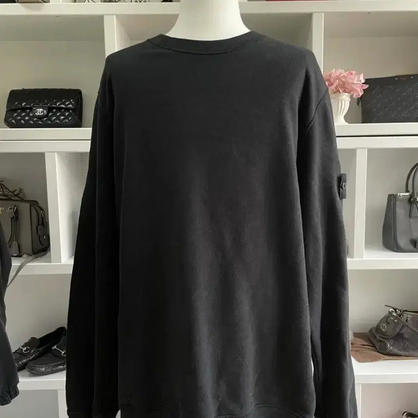 [BUNJANG] Stone Island Black Sweatshirt / [정가 50만원대] 스톤아일랜드 블랙 맨투맨