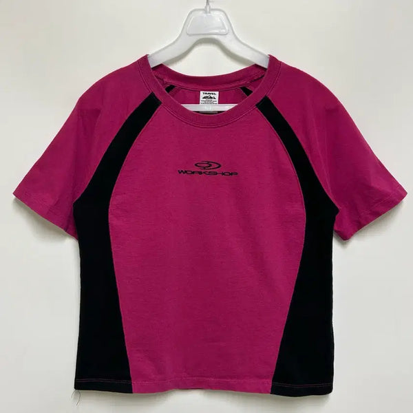 [BUNJANG] WORKSHOP Mini Logo Combination Short Sleeve T-Shirt Magenta Pink (Women's Free Size) / [여자-FREE]트래블 워크샵 미니 로고 콤비네이션 반팔티