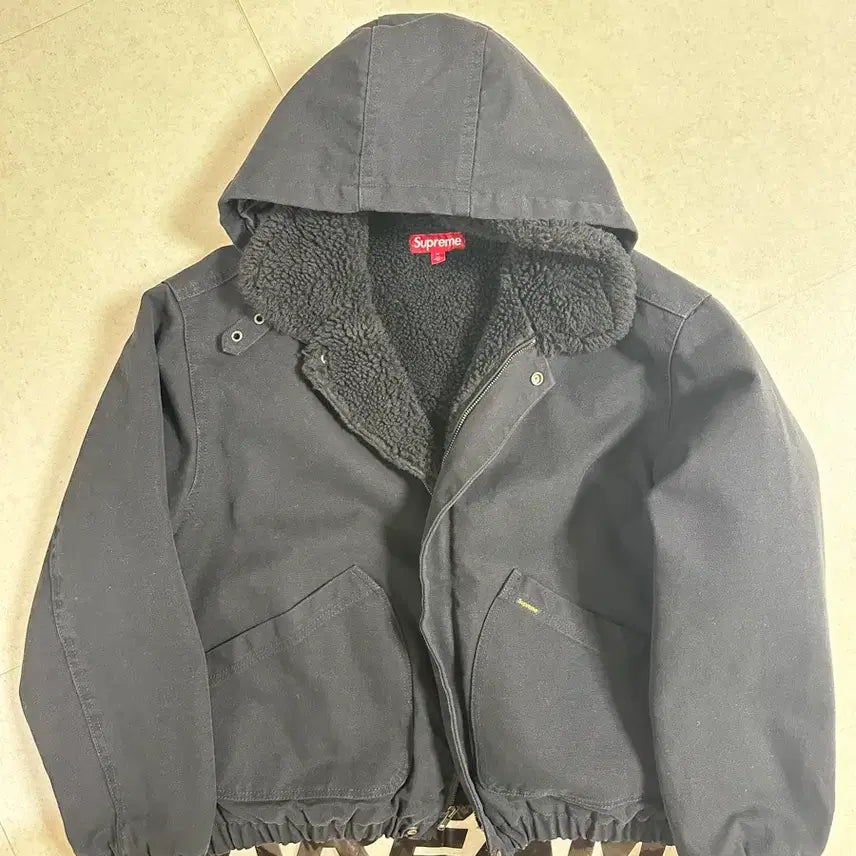 [BUNJANG] Supreme Faux Sherpa Lined Bomber Jacket FW24 Black M / 슈프림 포우 셔링 라인드 봄버 자켓 24fw 블랙 M 사이즈 판매