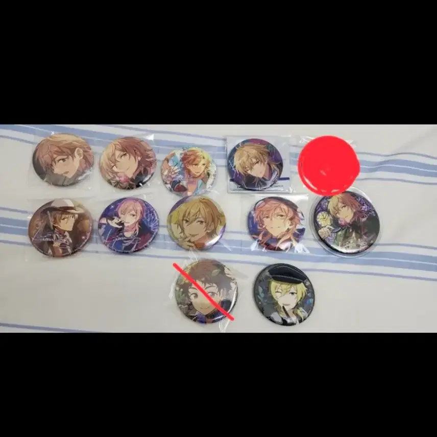 [BUNJANG] Ensemble Stars Hakaze Kaoru Can Badges / (개별O) 앙스타 하카제 카오루 캔뱃지들 양도합니다!