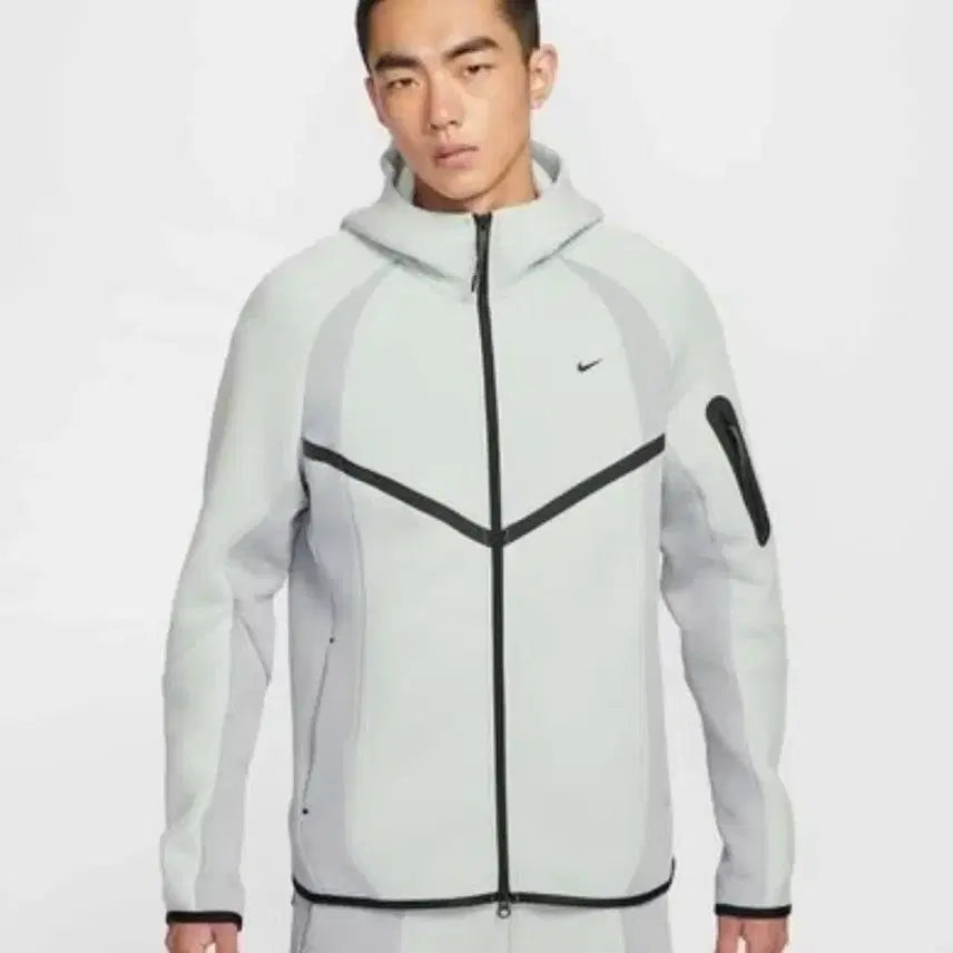 [BUNJANG] Nike Tech Color Block Full Zip Fleece Windrunner Jacket Light Silver / 나이키 테크 컬러블록 풀집 플리스 윈드러너 자켓 라이트 실버 라이트 스모