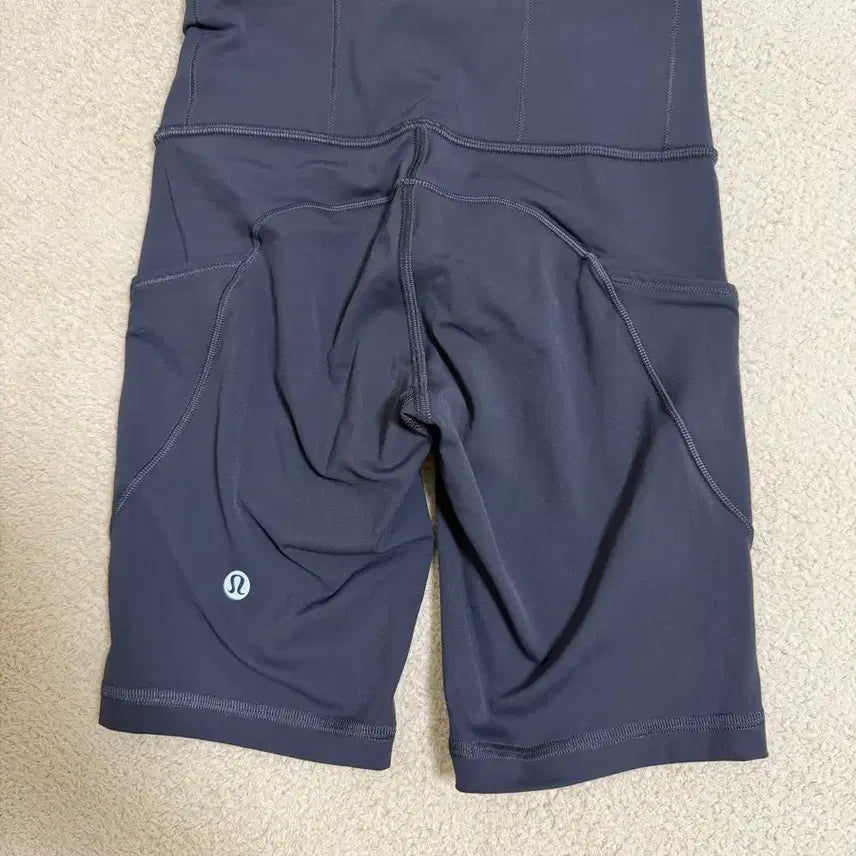 [BUNJANG] Lululemon Align Biker Shorts Dark Grey / 룰루레몬 바이커 쇼츠 다크 그레이