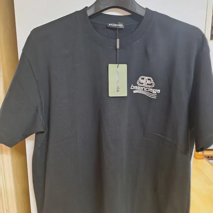 [BUNJANG] Balenciaga Wave Logo T-Shirt Black / 발렌시아가 기본 웨이브 물결 반팔티 블랙 새상품 무배