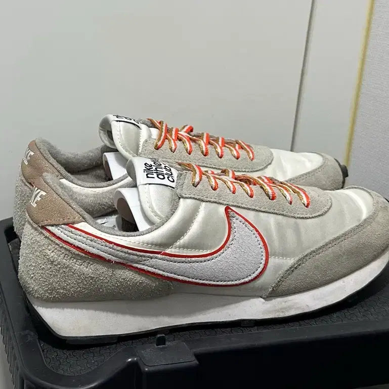 [BUNJANG] Nike Daybreak Sneakers (Women's 245) / 나이키 운동화 245 데이브레이크 판매합니다