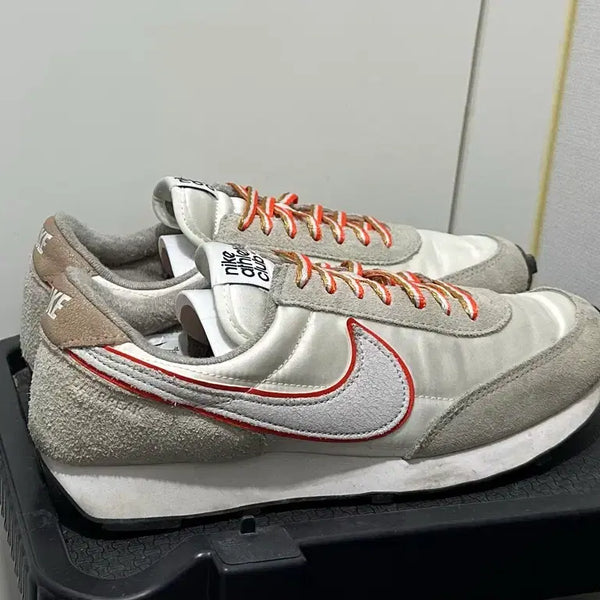 [BUNJANG] Nike Daybreak Sneakers (Women's 245) / 나이키 운동화 245 데이브레이크 판매합니다
