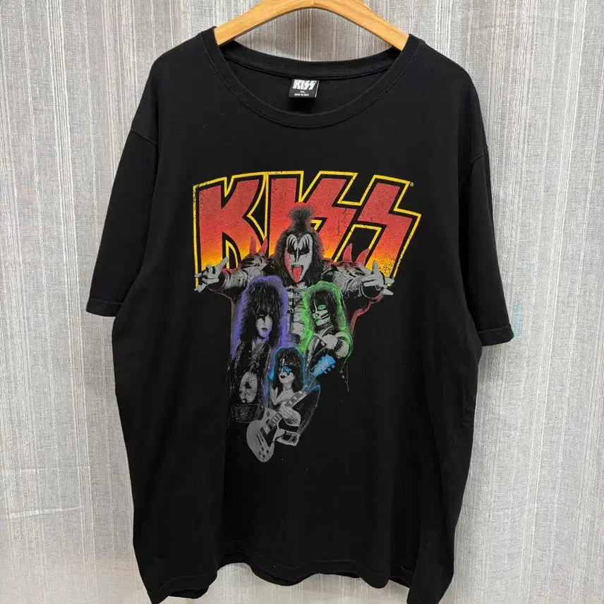 [BUNJANG] T KISS Vintage Graphic T-Shirt / Rock Band T KISS 키스 빈티지 그래픽 반팔 티셔츠
