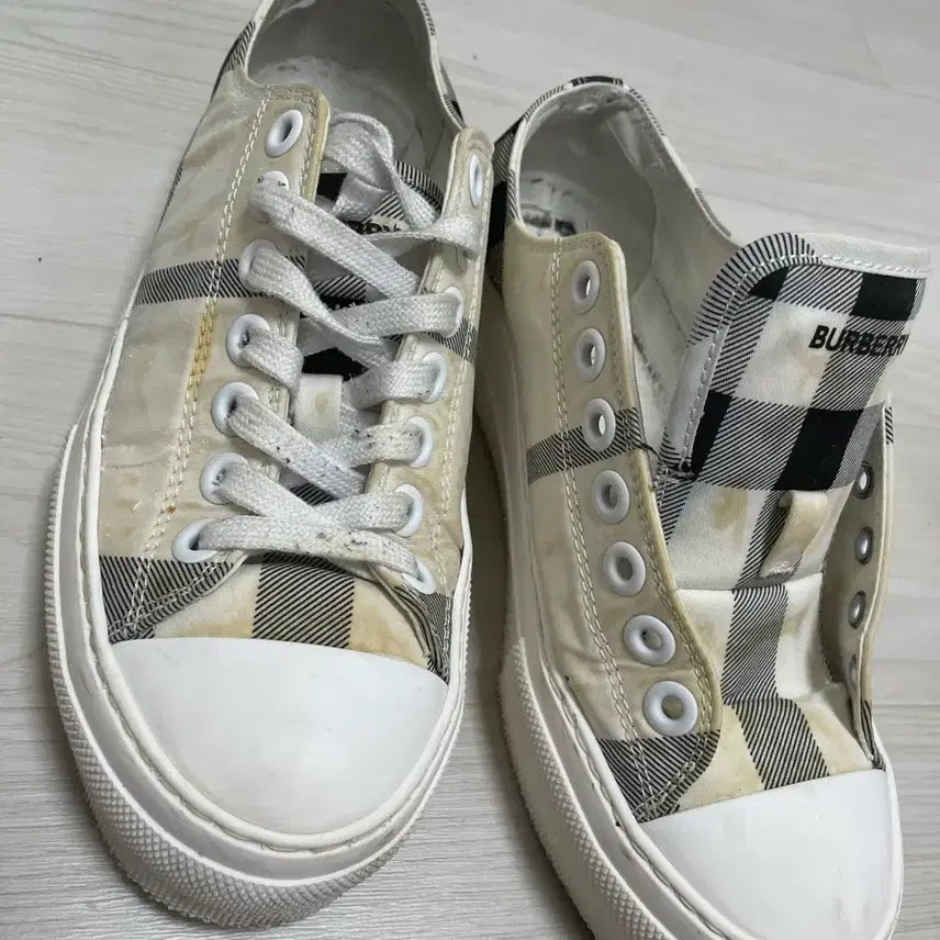 [BUNJANG] Burberry Check Sneakers / 버버리 체크 스니커즈