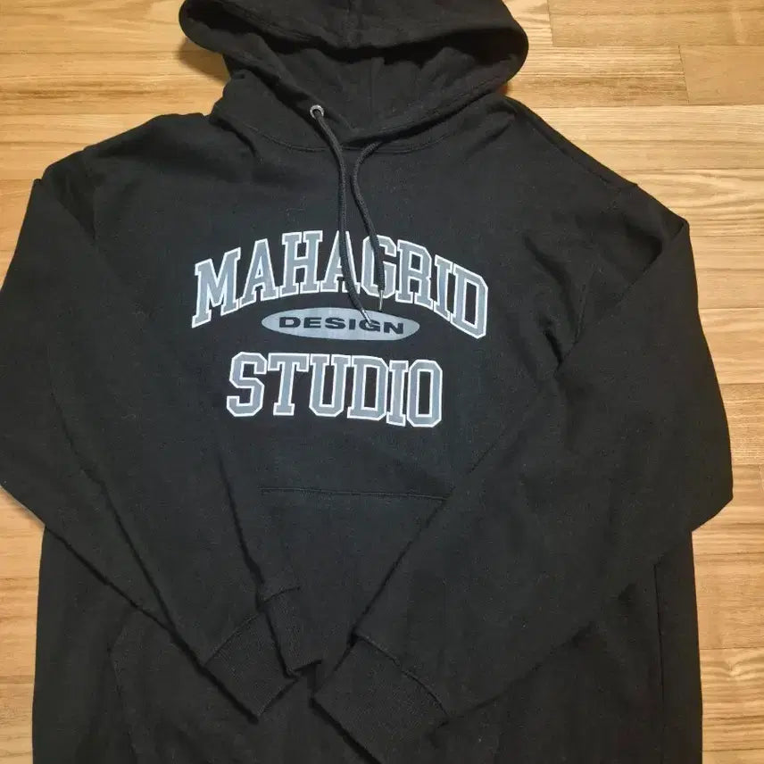 [BUNJANG] MAHJID STUDIO Black Logo Print Hoodie / 마하지드 스튜디오 후드티 블랙