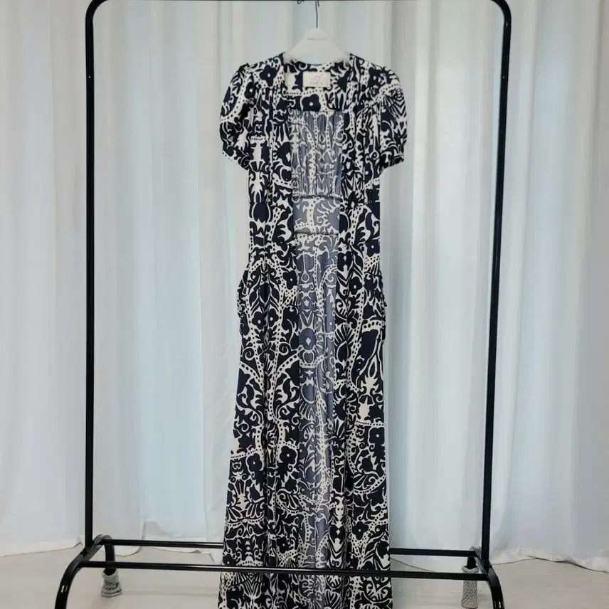 [BUNJANG] Chiyuui Otjang Maxi Wrap Dress / 치유의 옷장 맥시 랩 원피스