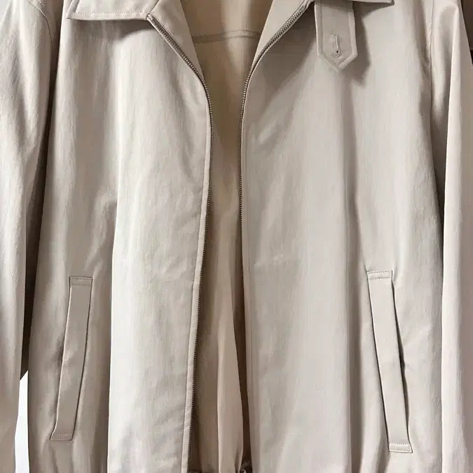 [BUNJANG] Another Office Almond Milk Volume Blouson / 어나더오피스 아몬드 밀크색 볼륨 블루종 판매합니다