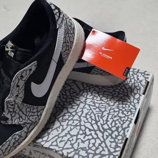 [BUNJANG] Air Jordan 1 Retro Low OG Black Cement GS / (GS) 조던 1 레트로 로우 OG 블랙 시멘트