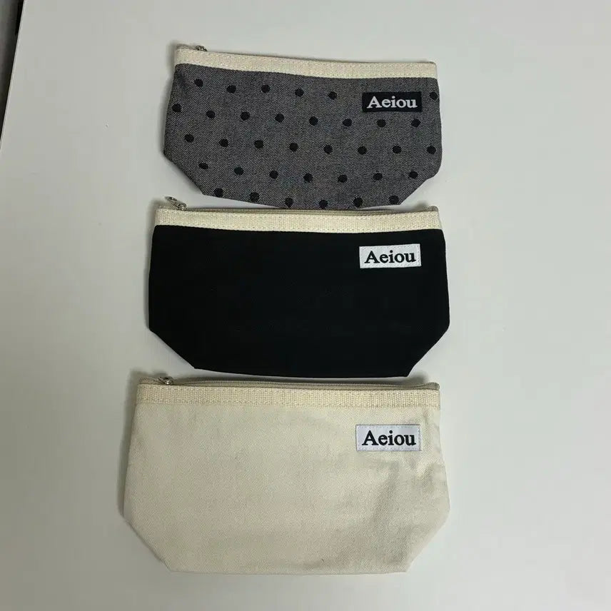 [BUNJANG] AEIOU Pouch / aeiou 아에이오우 파우치