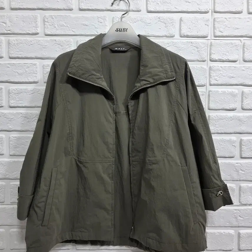 [BUNJANG] PAT 2024 Cropped Jacket Khaki (Size 95) / 2024년 PAT 크롭자켓  95