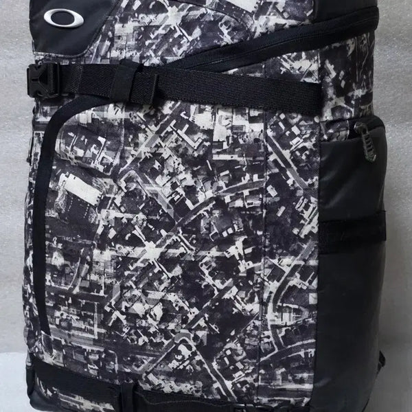[BUNJANG] Oakley Enhance Buckle Backpack 8.0 Laptop Backpack / 오클리 OAKLEY 인핸스 버클 백팩 8.0 노트북백팩