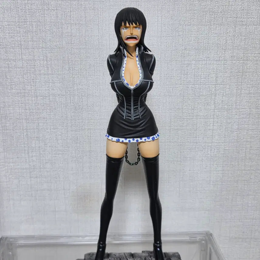[BUNJANG] One Piece Nico Robin Limited Edition Resin Figure / 원피스 니코로빈 한정판 레진 피규어