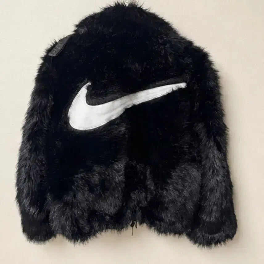 [BUNJANG] Nike x Ambush Reversible Faux Fur Jacket Black / (W) 나이키 x 앰부쉬 리버시블 퍼 자켓 블랙