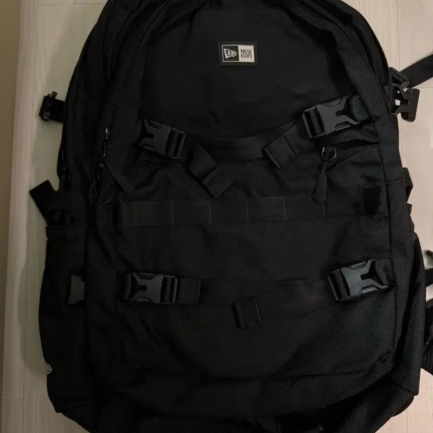 [BUNJANG] New Era Carrier Backpack / 뉴에라 케리어 백팩