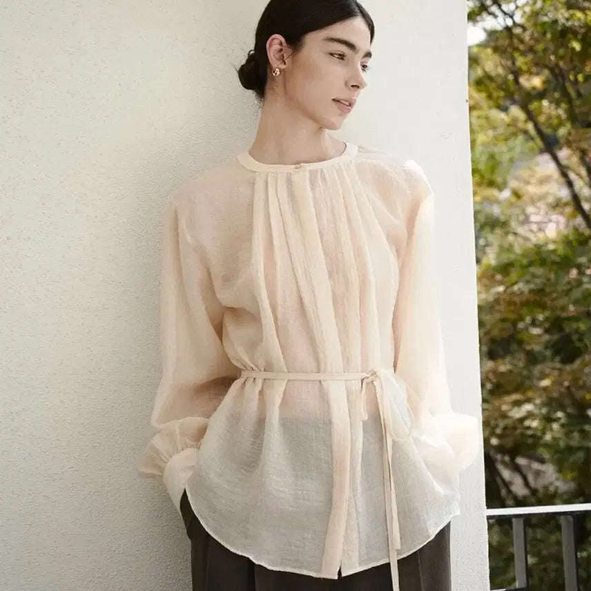 [BUNJANG] Ziemar Round Neck Strap Blouse / 지에마르 라운드넥 스트랩블라우스
