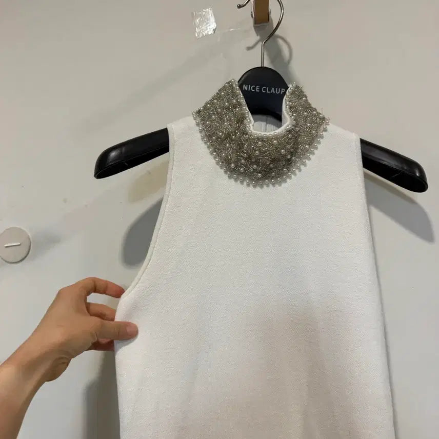 [BUNJANG] Ganni Embellished Sleeveless Knit Top / Ganni 가니 비즈장식 민소매 니트