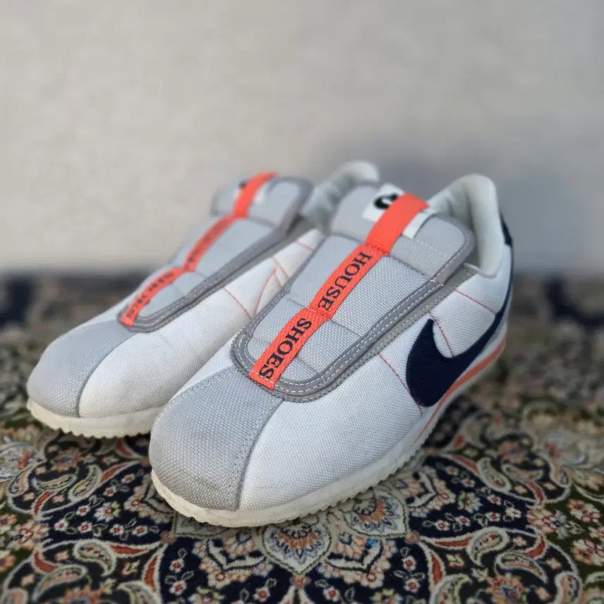 [BUNJANG] Nike Cortez Kendrick Lamar Collaboration White/Navy House Shoes / 나이키 코르테즈 x 켄드릭라마 콜라보 화이트/네이비 Nike Cortez