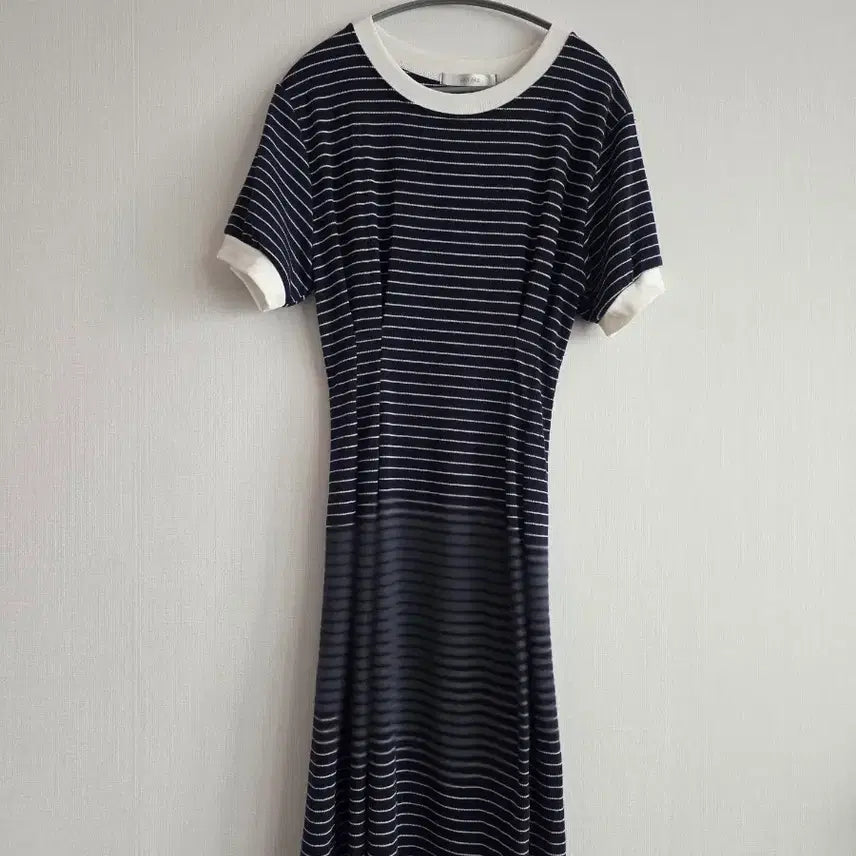 [BUNJANG] Striped Short Sleeve Long Dress / 줄무늬 반팔 원피스