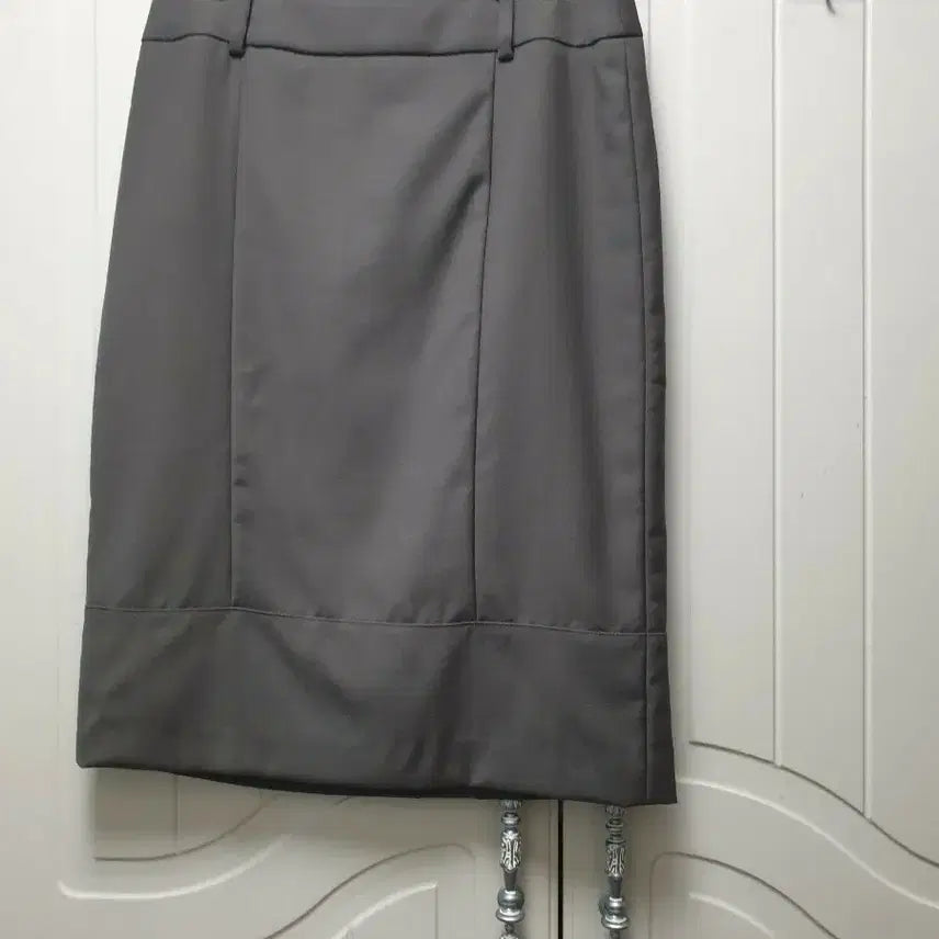 [BUNJANG] The Izzat Collection Gray Midi Skirt / 더아이잗 컬렉션 그레이 스커트
