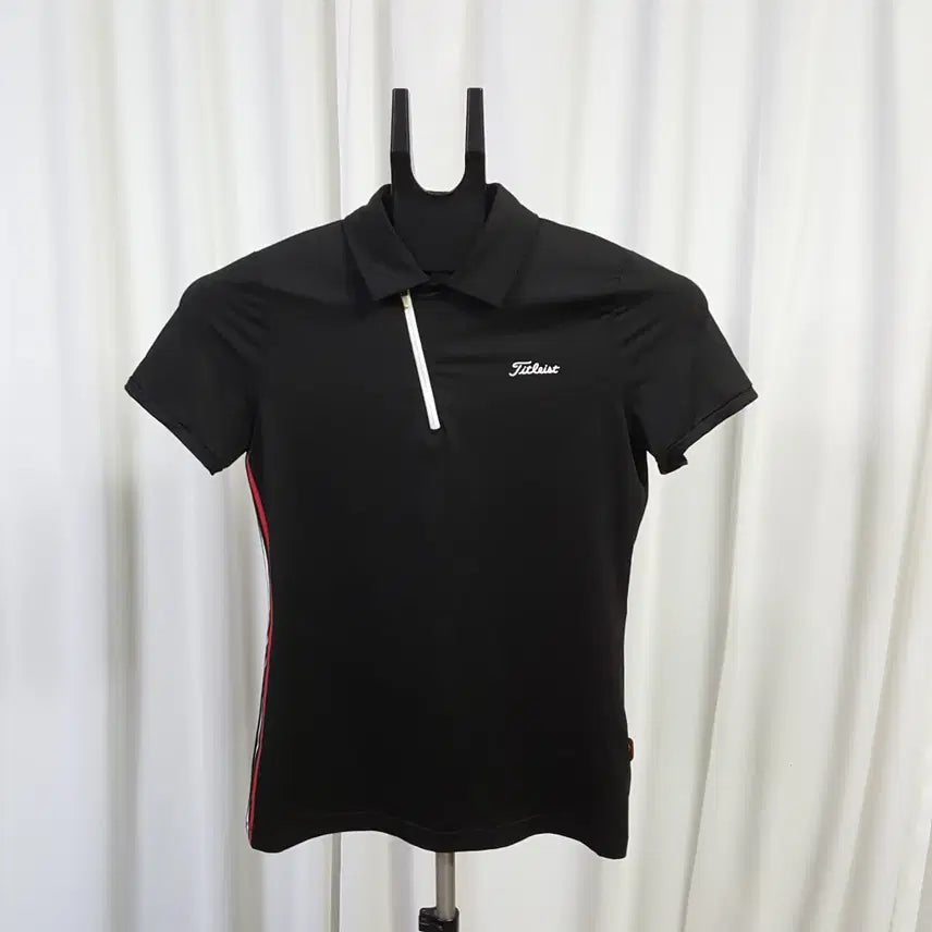 [BUNJANG] Titleist Women's Functional Golf Short Sleeve T-Shirt Black / 타이틀리스트 여성 기능성 골프 반팔 티셔츠 블랙 85-90추천 오일장
