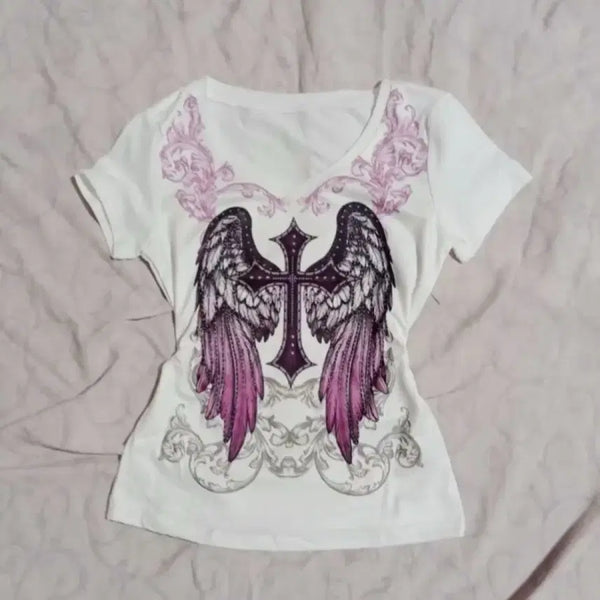 [BUNJANG] Gothic Vintage Wing Cross Print V-Neck Short Sleeve T-Shirt / 고딕 빈티지 날개 십자 프린트 V넥 반팔 티셔츠