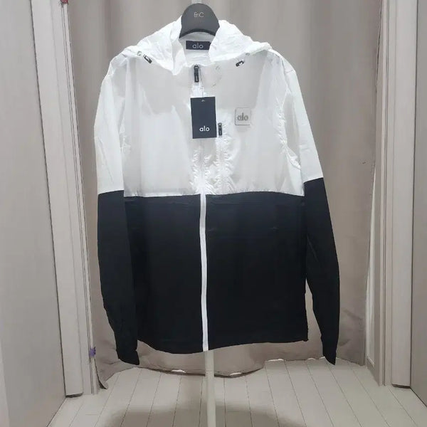 [BUNJANG] Alo Yoga Two-Tone Colorblock Windbreaker Jacket Black White / 알로 요가 바람막이 자켓 2톤 배색 블랙 화이트.새상품