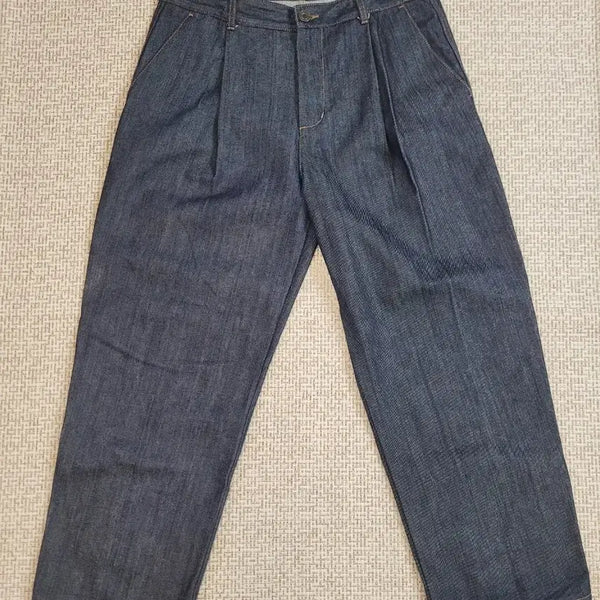 [BUNJANG] Extrordinary Two-Tuck Salvage Wide-Fit Denim Pants / 엑스트라오디너리 투턱 샐비지 와이드핏 데님 팬츠3