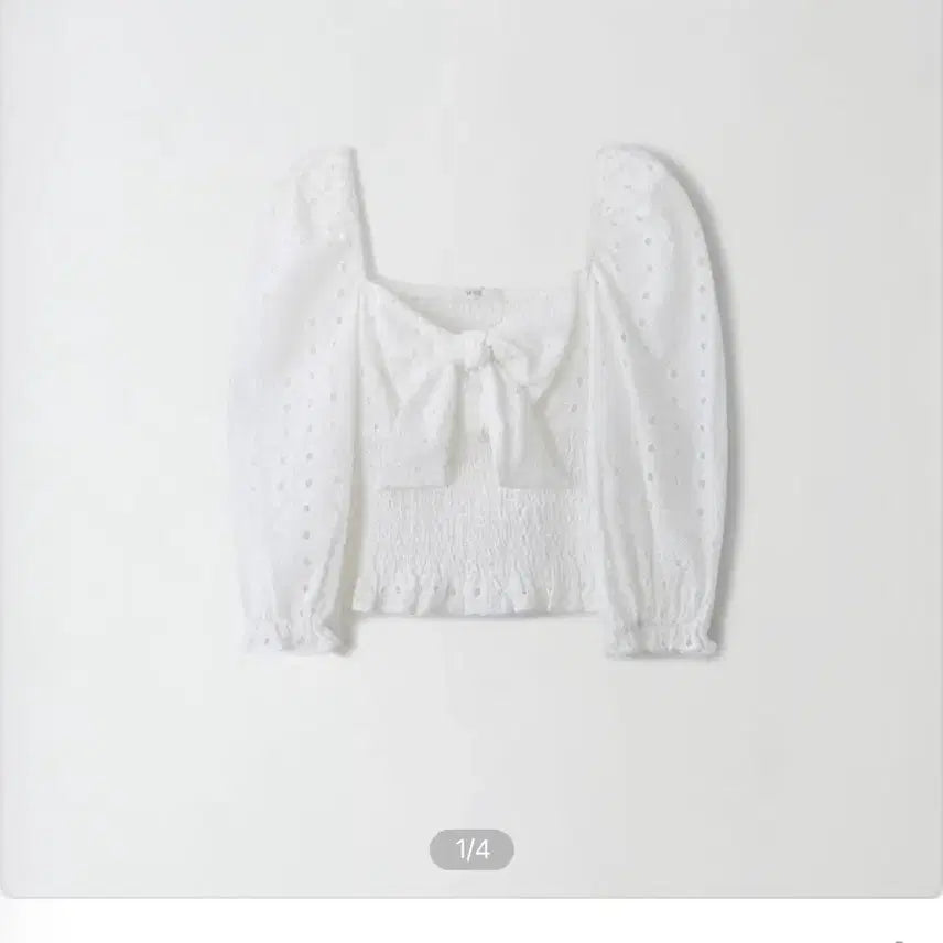 [BUNJANG] Berni Love Blouse / 베르니 러브 블라우스