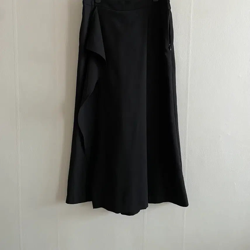 [BUNJANG] Drape Wide Culottes Pants / 트레이프 와이드 큐롯 팬츠