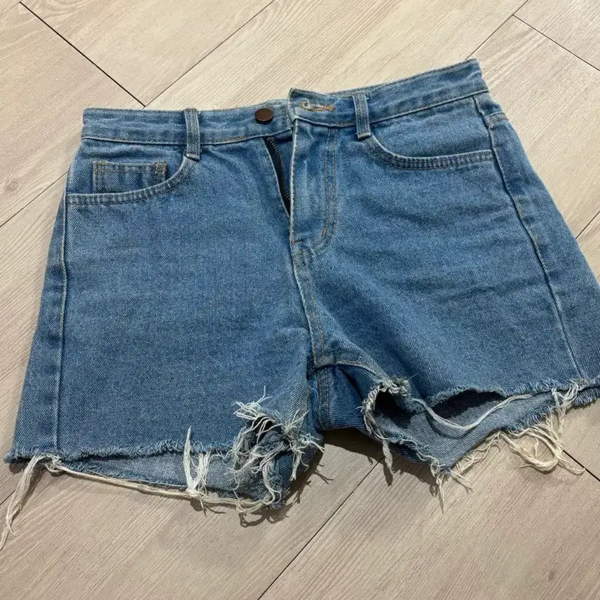 [BUNJANG] Denim Shorts Hot Pants / 청바지 숏팬츠 데님 핫팬츠