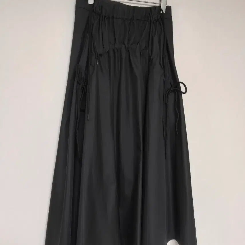 [BUNJANG] Onitsuka Tiger Black Long Skirt / 오니츠카타이거 블랙 스커트