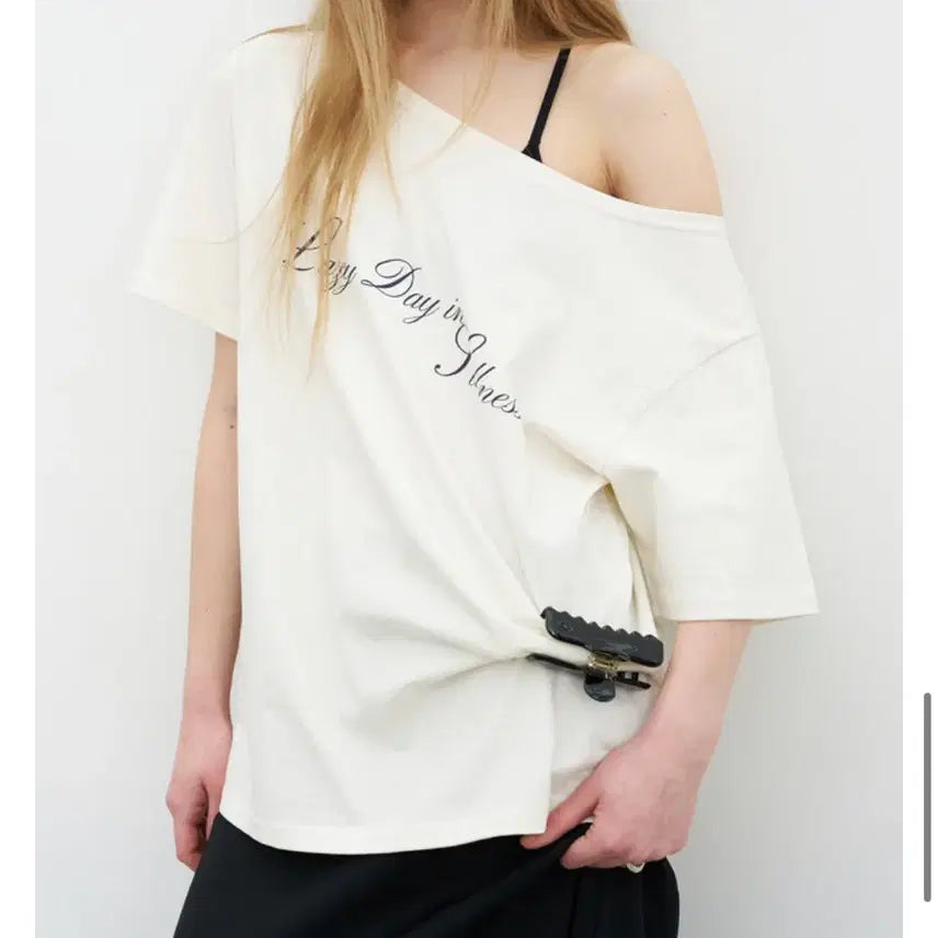 [BUNJANG] Archive J2U Lazy One Shoulder T-Shirt Cream / 아카이브제이투유 레이지 원숄더 티셔츠