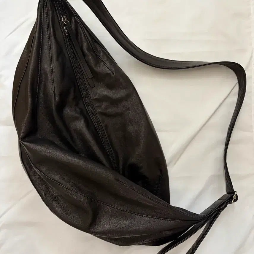 [BUNJANG] YOUTH 25SS Arc Bag L / 유스 youth 25ss 아크백 L