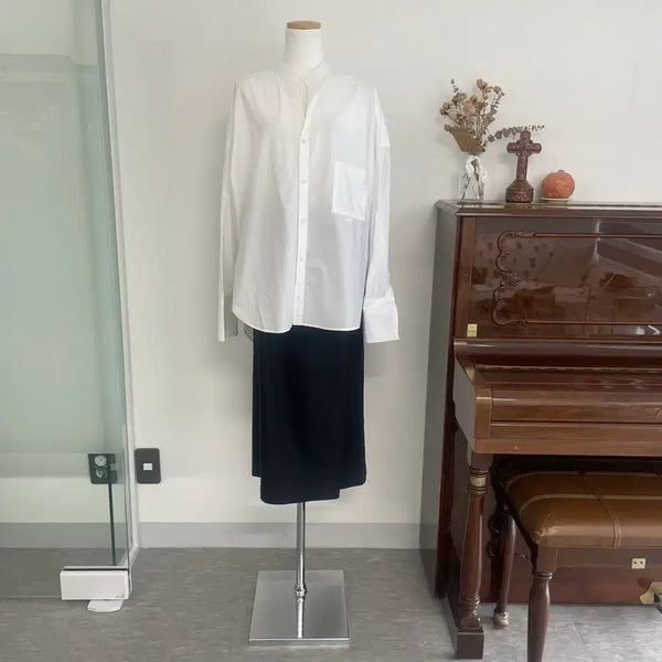 [BUNJANG] VIS A VIS V-Neck White Shirt / [VIS A VIS] 브이넥 화이트 셔츠
