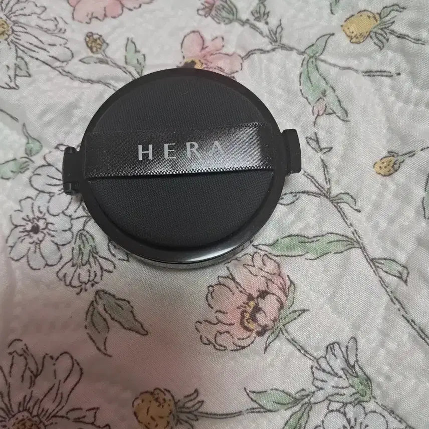 [BUNJANG] Hera Black Cushion Foundation Refill 21N1 / [새상품] 헤라 블랙 쿠션 파운데이션 리필 21N1(무료배송)