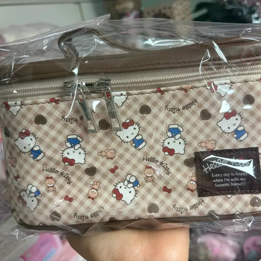[BUNJANG] Hello Kitty Vanity Cosmetic Pouch / 키티 화장품 버니티