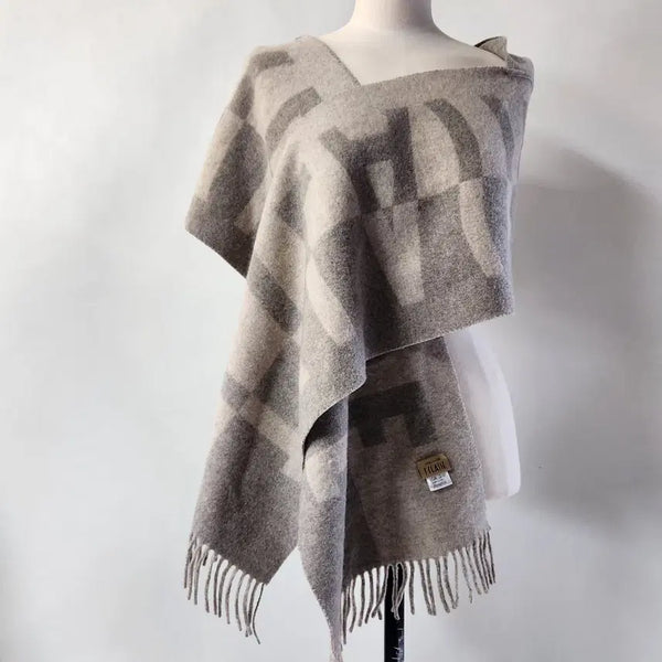 [BUNJANG] Alviero Martini 1ª Classe 100% Wool Hooded Scarf Shawl / 25년 알비에로 마르티니 1클래스 모 100% 후드 머플러 숄