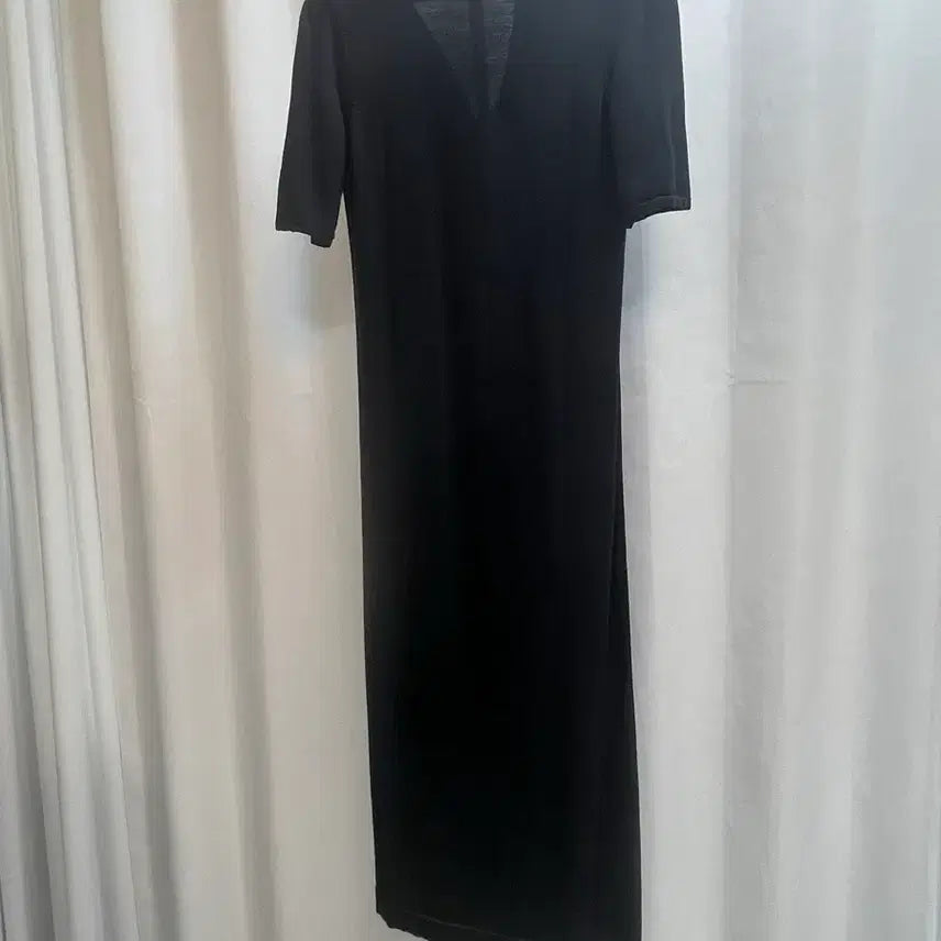 [BUNJANG] TIME Black V-Neck Long Dress / 22년한섬 TIME 타임 블랙 브이넥 롱원피스 90 새옷급