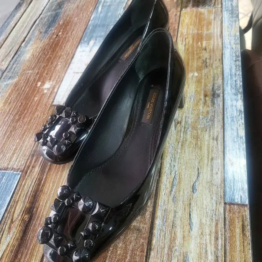 [BUNJANG] Louis Vuitton Women's Black Jewel Embellished Flat Shoes / 루이비통 여성 플랫 슈즈 블랙 장식 큐빅정품