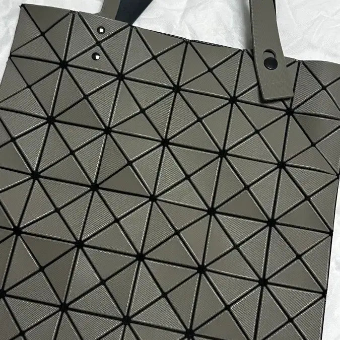 [BUNJANG] Issey Miyake Bao Bao Matte Grey Bag / 바오바오 무광 그레이